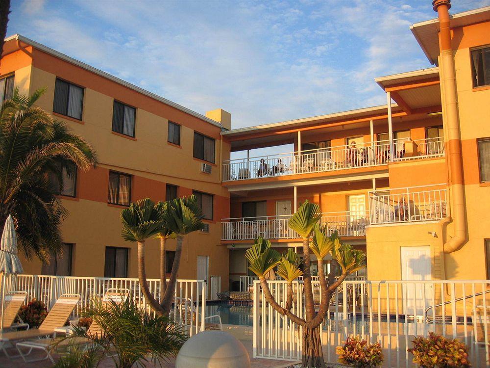Page Terrace Beachfront Hotel St. Pete Beach Exteriér fotografie